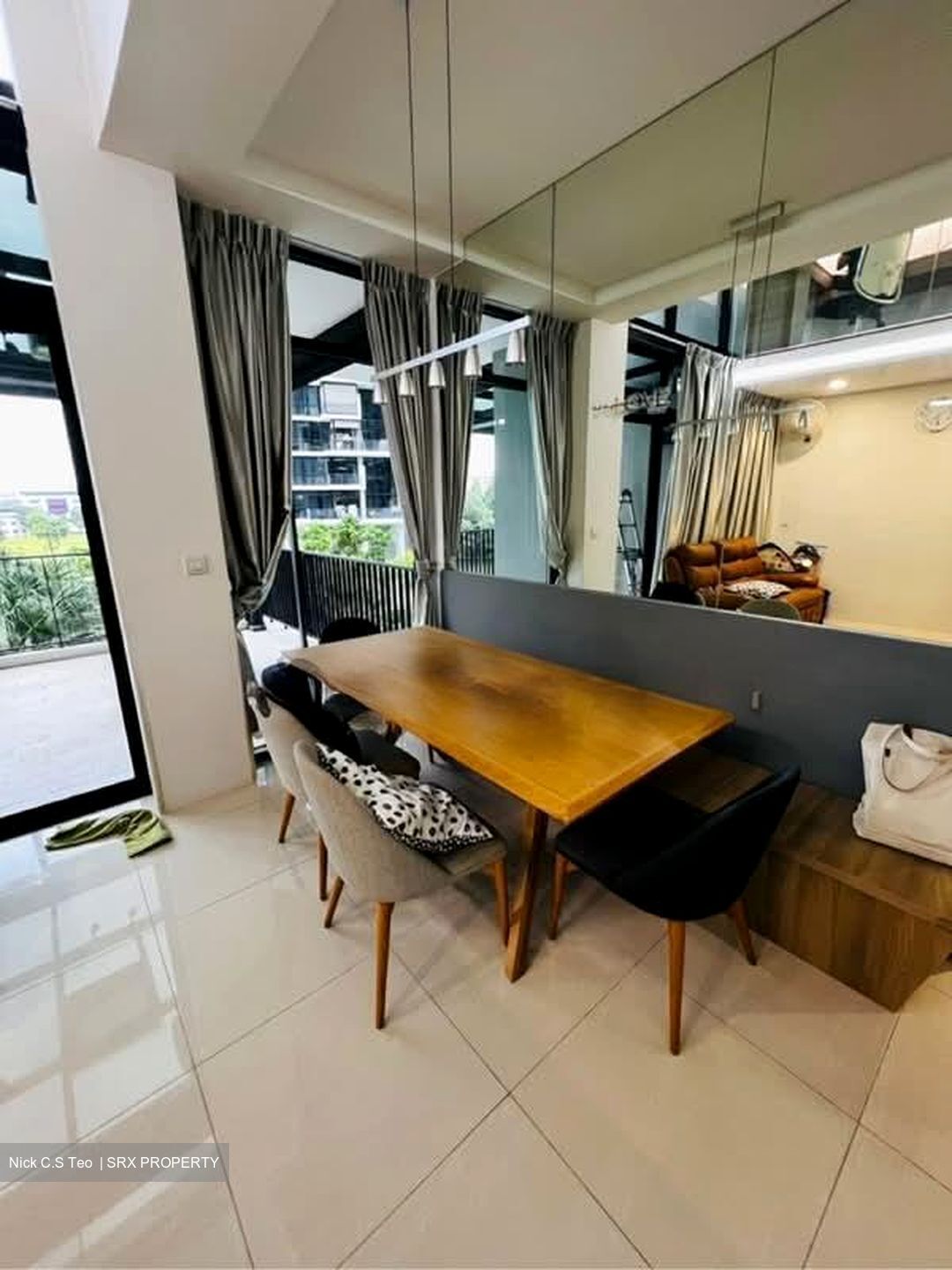 The Trilinq (D5), Condominium #574398601